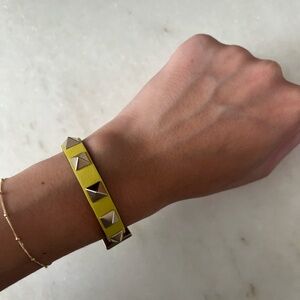 Valentino Rockstud Leather Buckle Bracelet (BOX, RECEIPT, BAG, DUSTBAG INCLUDED)